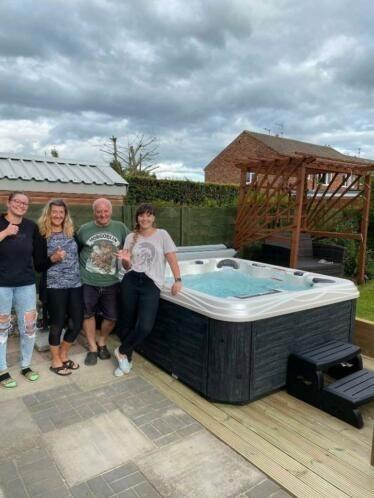 Neuf💦 jacuzzi 4 places remise -45%, Sports & Fitness, Produits de santé, Wellness & Bien-être, Neuf, Enlèvement ou Envoi