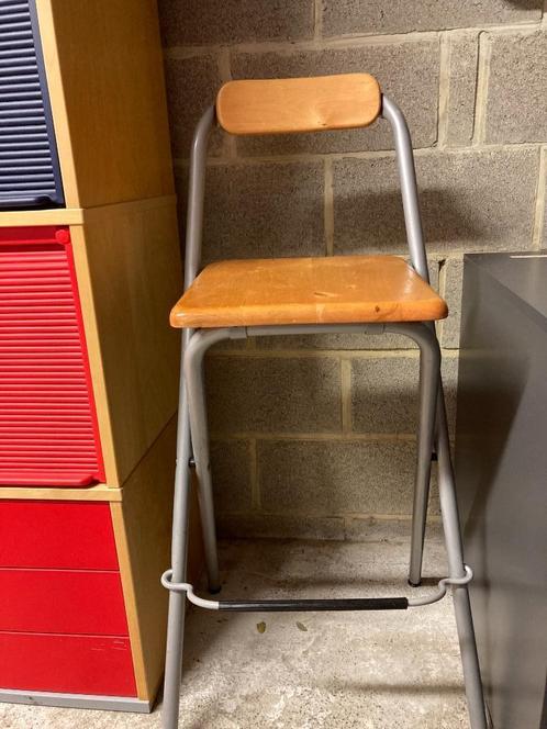 Chaise de bar, Huis en Inrichting, Barkrukken, Zo goed als nieuw, 60 tot 90 cm, Hout, Metaal, 1 kruk, Met voetsteun, Ophalen