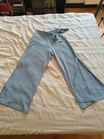 Lichtblauwe luchtige broek, Bershka, Zo goed als nieuw, Maat 36 (S), Verzenden