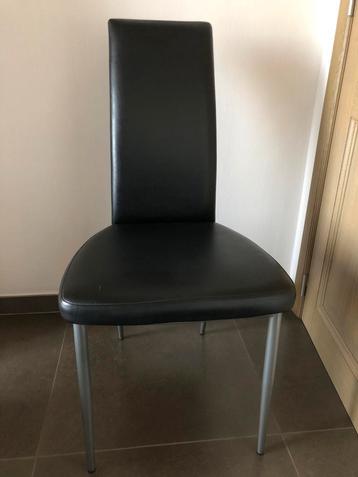 Keukenstoelen 4 stuks zwart beschikbaar voor biedingen
