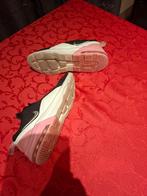 Sportschoenen Nike mt 37, Kleding | Dames, Schoenen, Ophalen, Zo goed als nieuw, Sportschoenen