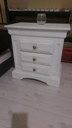 Landelijk nachtkastje/bijzetkastje, Huis en Inrichting, Ophalen