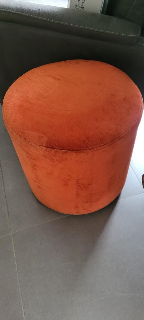 Mobitec poefs extra zitplaats of voetensteun / 9220Hamme, Huis en Inrichting, Zetels | Voetbanken en poefs, Leer, Stof, Ophalen