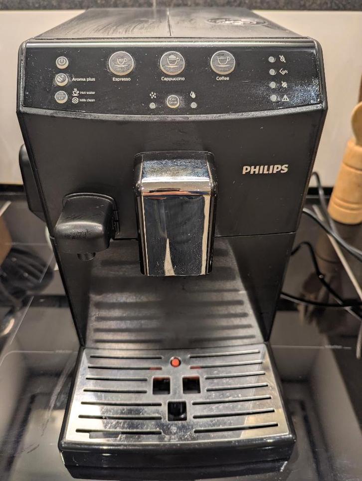 Machine à espresso à café en grains, Electroménager, Cafetières, Utilisé, Café en grains, Machine à espresso, 2 à 4 tasses, Réservoir d'eau amovible