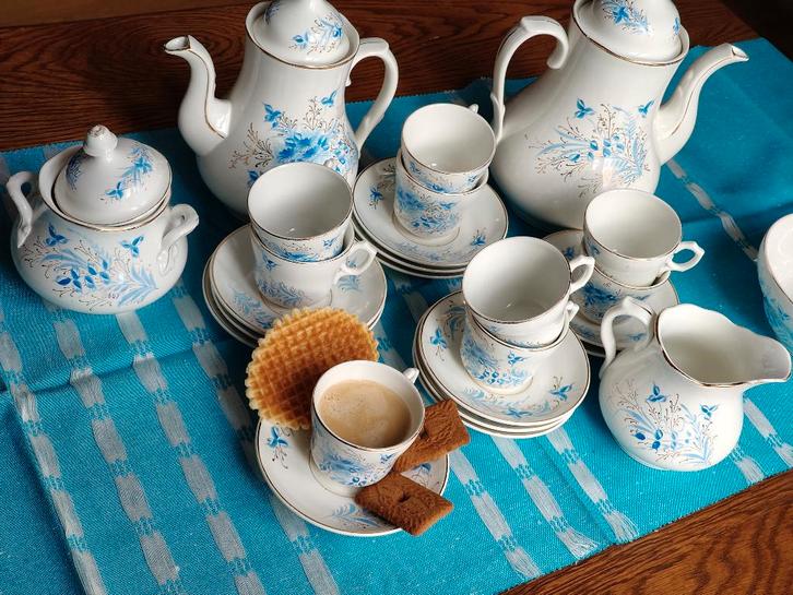 thee-/koffieservies van Societé Céramique Maastricht, Antiek en Kunst, Antiek | Servies los, Ophalen