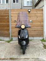 Scooter A klasse 4Takt Start en rijdt perfect met papieren, Fietsen en Brommers, Ophalen of Verzenden, Zo goed als nieuw