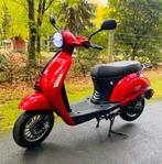 Scooter Venesi Fly 50cc A-klasse, Fietsen en Brommers, Brommers | Overige merken, Ophalen, Klasse A (25 km/u), Zo goed als nieuw
