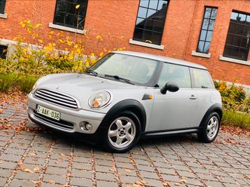 Mini Cooper One Benzine **Nieuwe staat **Garantie** disponible aux enchères