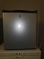 Mini koelkast zo goed als nieuw, Ophalen, Zo goed als nieuw