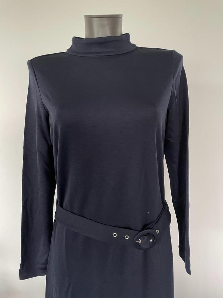 Kleedje (S) van Xandres, Kleding | Dames, Jurken, Zo goed als nieuw, Maat 36 (S), Blauw, Onder de knie, Verzenden