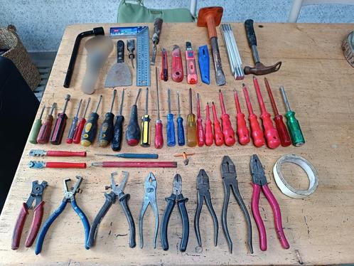 Ensemble de pinces, tournevis, marteaux, couteaux et plus, Bricolage & Construction, Outillage | Outillage à main, Utilisé, Enlèvement ou Envoi