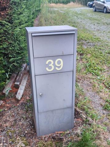Pakket brievenbus (BPost goedgekeurd) beschikbaar voor biedingen