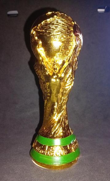 Replica van de wereldbeker voetbal beschikbaar voor biedingen