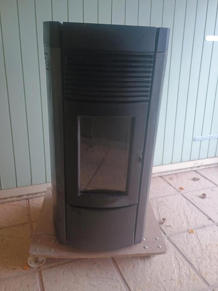 Pelletkachel, Maison & Meubles, Poêles, Utilisé, Autoportant, Poêle à granulés, Autres carburants, Enlèvement