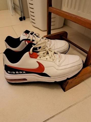 Nike schoenen beschikbaar voor biedingen