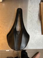Fizik zadel argo tempo R3, Fietsen en Brommers, Fietsonderdelen, Ophalen, Zo goed als nieuw, Zadel