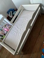 Kinderbed met matras, Huis en Inrichting, Slaapkamer | Bedden, 190 cm of minder, 70 cm of minder, Eenpersoons, Wit