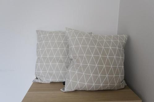 2 sierkussentjes Mistral Home, Huis en Inrichting, Woonaccessoires | Plaids en Woondekens, Zo goed als nieuw, Ophalen of Verzenden