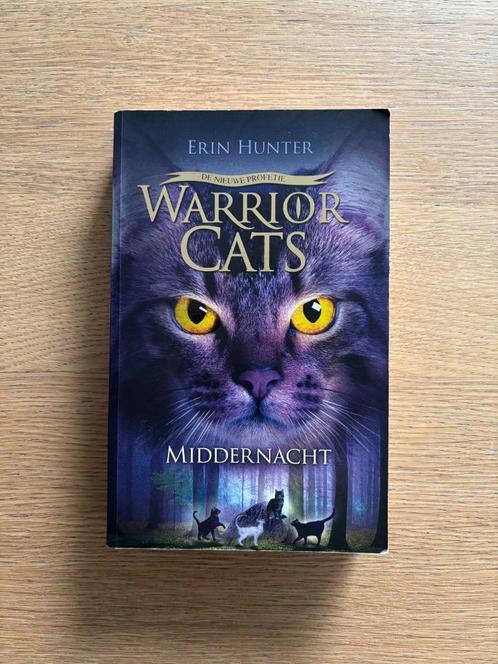 Warrior Cats / Serie 2 / 1. Middernacht, Boeken, Kinderboeken | Jeugd | 13 jaar en ouder, Zo goed als nieuw, Fictie, Ophalen of Verzenden