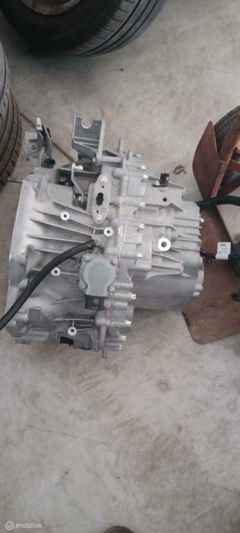 Automaat bak dc4015 Renault Captur  320108777r beschikbaar voor biedingen