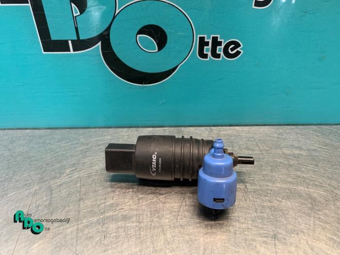 Ruitensproeierpomp voor van een Audi A3 (A3 03-), Auto-onderdelen, Ruiten en Toebehoren, Audi, Gebruikt, 3 maanden garantie, Ophalen of Verzenden