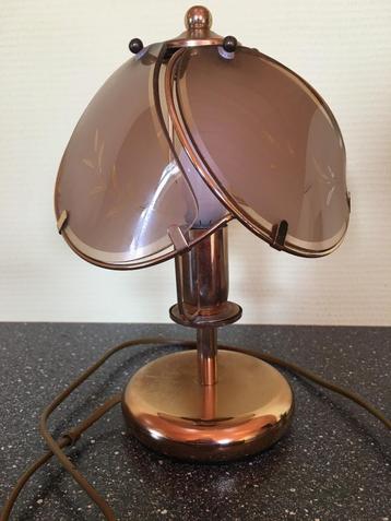 staand lampje met bijhorende wandlamp beschikbaar voor biedingen