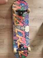 santa cruz skateboard , independent trucks . Wheels bones, Ophalen, Zo goed als nieuw, Skateboard