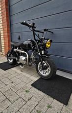 A klasse monkey, Fietsen en Brommers, Ophalen, Zo goed als nieuw