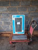 Raam met vensterbank, Doe-het-zelf en Bouw, Ophalen