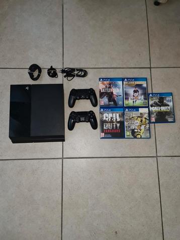 Playstation 4 | 2 Controllers | 5 Topgames beschikbaar voor biedingen
