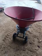 Meststrooier, Ophalen