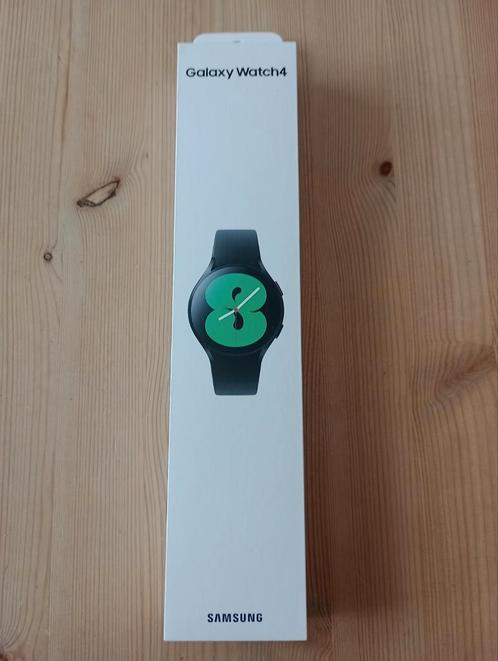 Samsung Galaxy watch 4 nieuw ongebruikt, Handtassen en Accessoires, Smartwatches, Nieuw, Android, Zwart, Afstand, Calorieverbanding