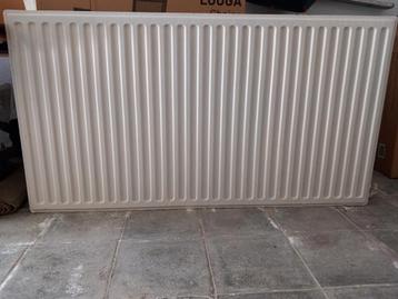 Grote radiator beschikbaar voor biedingen