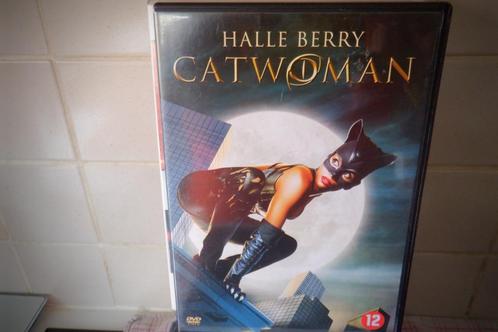 DVD Catwoman.(Halle Berry), CD & DVD, DVD | Action, Comme neuf, Action, À partir de 12 ans, Enlèvement ou Envoi