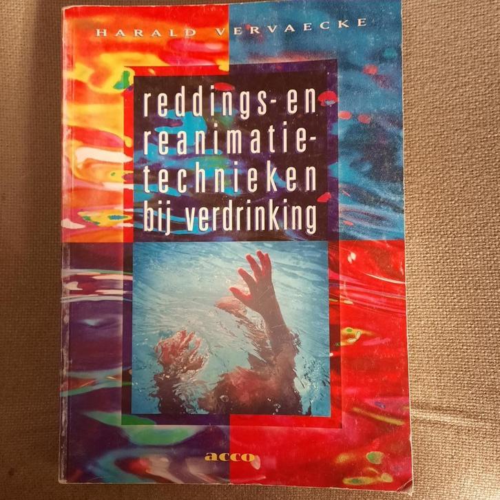REDDINGS- EN REANIMATIETECHNIEKEN BIJ VERDRINKING, Boeken, Advies, Hulp en Training, Ophalen of Verzenden