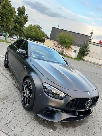 Mercedes E63S AMG de luxe à louer