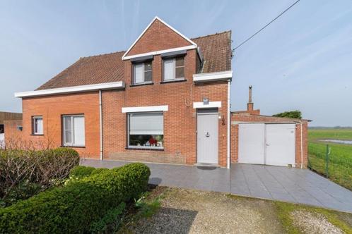 Alleenstaande woning met 3 slpks, tuin, garage + BIJGEBOUW, Immo, Huizen en Appartementen te koop, Provincie West-Vlaanderen, 500 tot 1000 m²