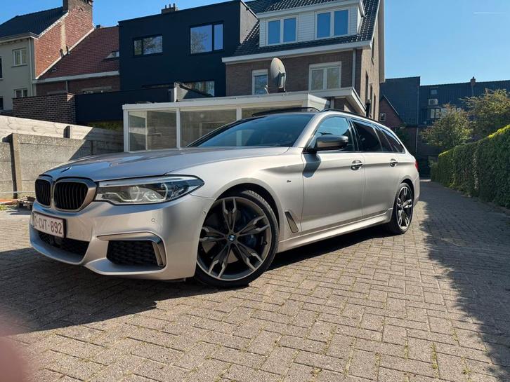 Bmw 550D in uitstekende staat alle opties, Auto's, BMW, Particulier, Trekhaak, Diesel, Grijs, Leder, Ophalen
