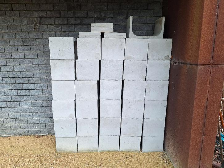 31 Betonnen Wijnnissen (ook te koop per 6 stuks), Maison & Meubles, Maison & Meubles | Autre, Utilisé, Enlèvement