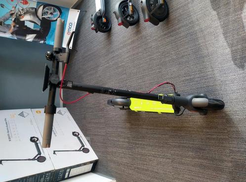 Navee v25 pro, Fietsen en Brommers, Overige Fietsen en Brommers, Ophalen