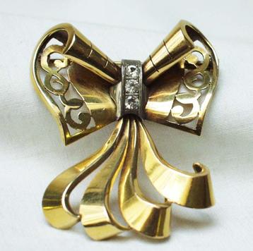 STRIK broche goud vintage. beschikbaar voor biedingen
