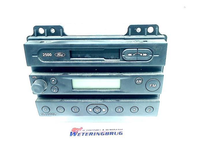 Radio van een Ford Fusion, Auto-onderdelen, Elektronica en Kabels, Ford, Gebruikt, 3 maanden garantie, Ophalen of Verzenden