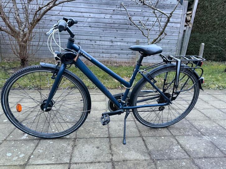B’Twin stads/trekkingfiets Damesfiets 26 inch citybike, Vélos & Vélomoteurs, Vélos | Femmes | Vélos de sport & de randonnée, Comme neuf