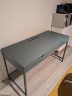 Ikea desk, Huis en Inrichting, Tafels | Sidetables, Ophalen, Zo goed als nieuw