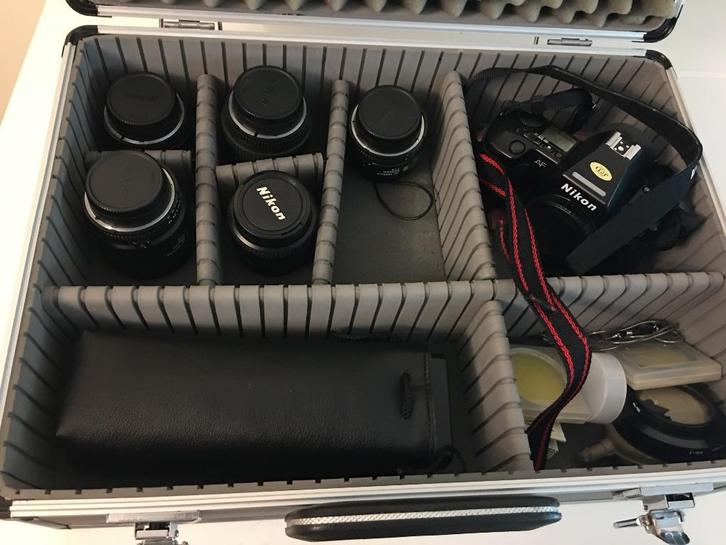 Lot pour Nikon F801, Audio, Tv en Foto, Fotocamera's Analoog, Zo goed als nieuw, Nikon, Ophalen of Verzenden