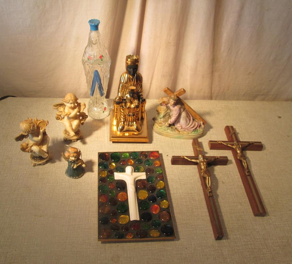 Mooie Partij van 9 Religieuze Objecten, Ophalen of Verzenden