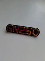 Suzuki GN250 Side Panel Emblem, Motoren, Ophalen of Verzenden