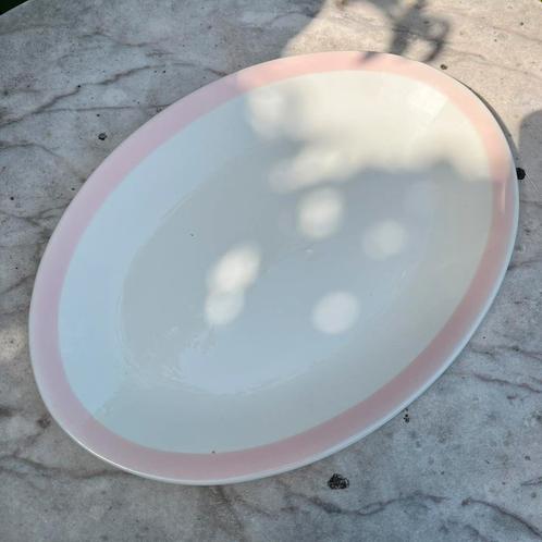 Ovale schotel Boch Saturne Luna pastelroze rand (1957-62), Antiek en Kunst, Antiek | Servies los, Ophalen of Verzenden