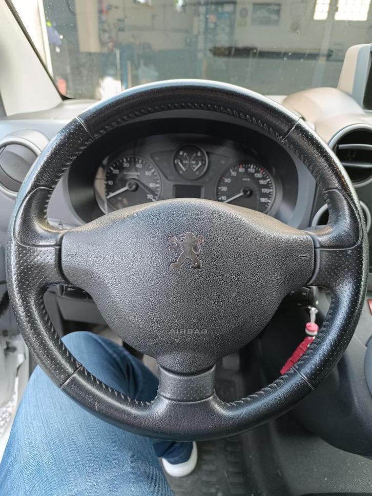 Citroen Berlingo lederen stuurwiel + lat om lat laadruimte, Auto's, Citroën, Particulier, Berlingo, Ophalen