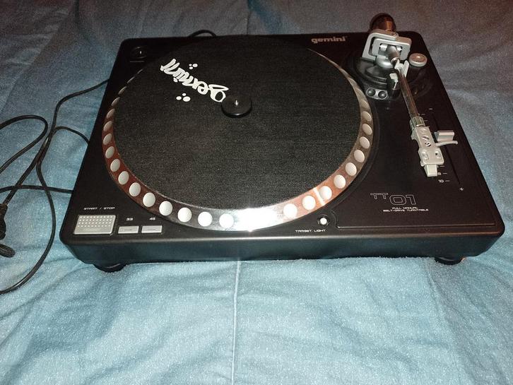 Te koop nieuwe gemini TT01 casi draaitafel, Muziek en Instrumenten, Dj-sets en Draaitafels, Zo goed als nieuw, Draaitafel, Overige merken
